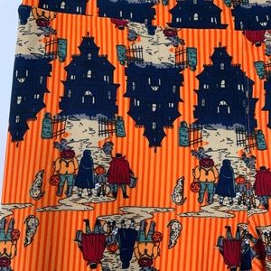 LuLaRoe Pants - NWOT LuLaRoe Halloween Leggings TC #2181 LuLaRoe Pants - NWOT LuLaRoe Halloween Leggings TC #2181